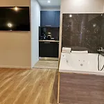 Appart Hotel Spa Perpignan *