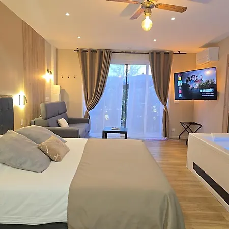 Hotel apartamentowy Appart Hotel Spa Perpignan 4*